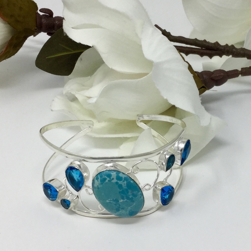 ⚜️Oversize Blue Topaz Cuff Bracelet⚜️